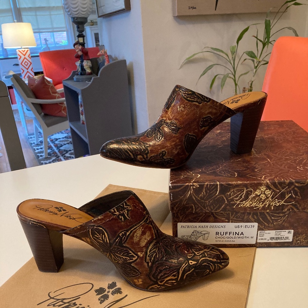 Patricia Nash mules